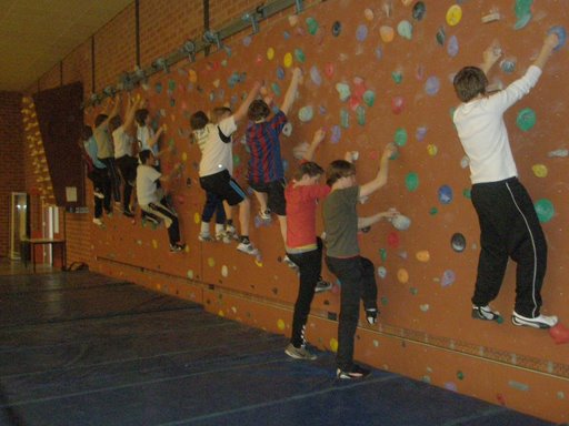 Boulderwand.JPG